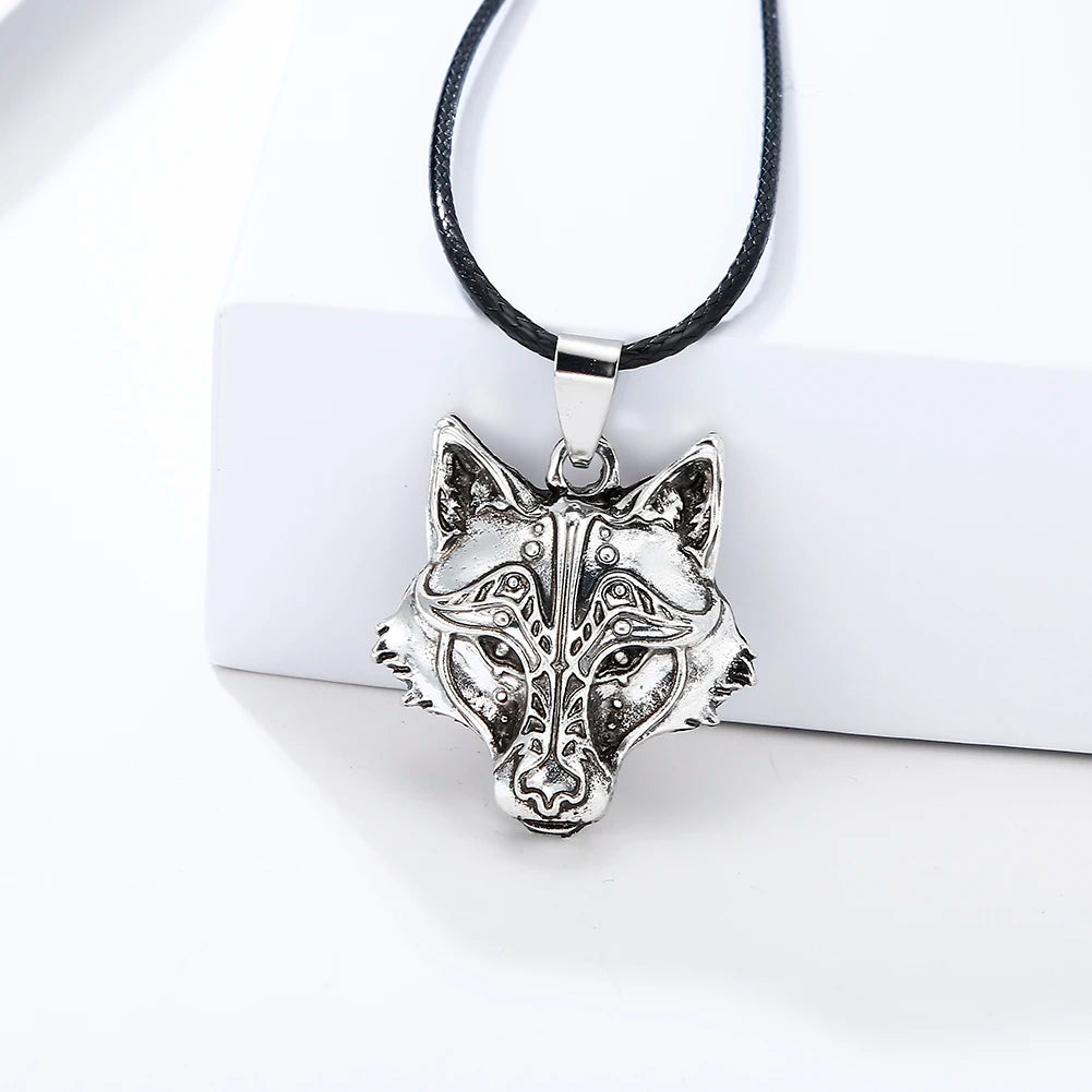 Norse i am wolf Viking Celtics Necklace For Men/Women Popular Totem Amulet With Card Jewelry Gifts Dropshipping Wholesale